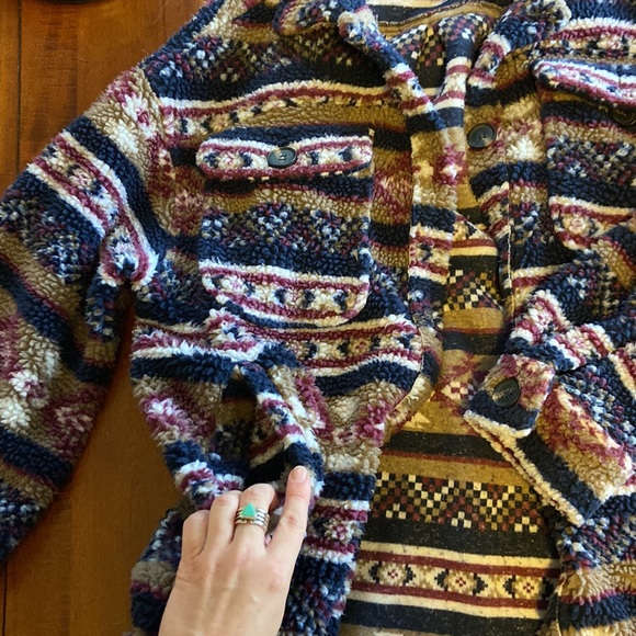 Oversized Fluffy Flannel Jacket - Picture 5 of 5